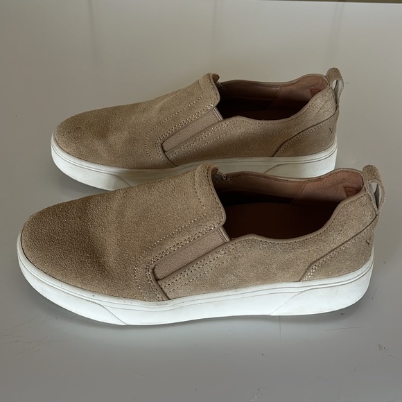 Vionic Kimmie Sneaker-Size 7 - Picture 2 of 10